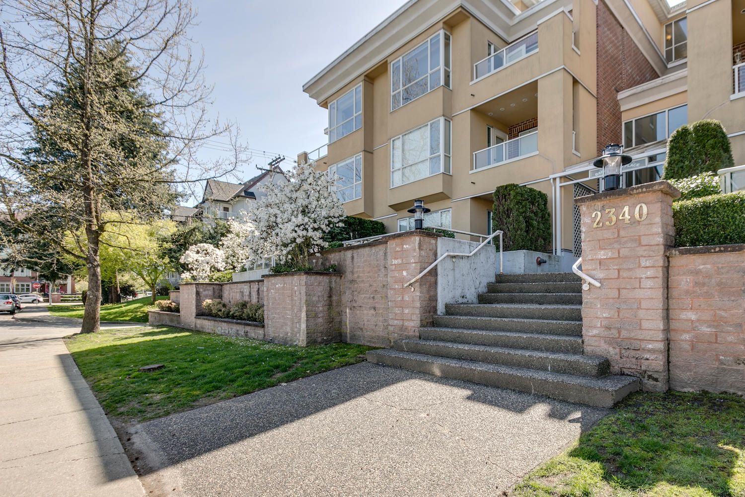 Another Ken & Jane "Sold But Not Forgotten" home at 102 2340 HAWTHORNE AVE in Port Coquitlam